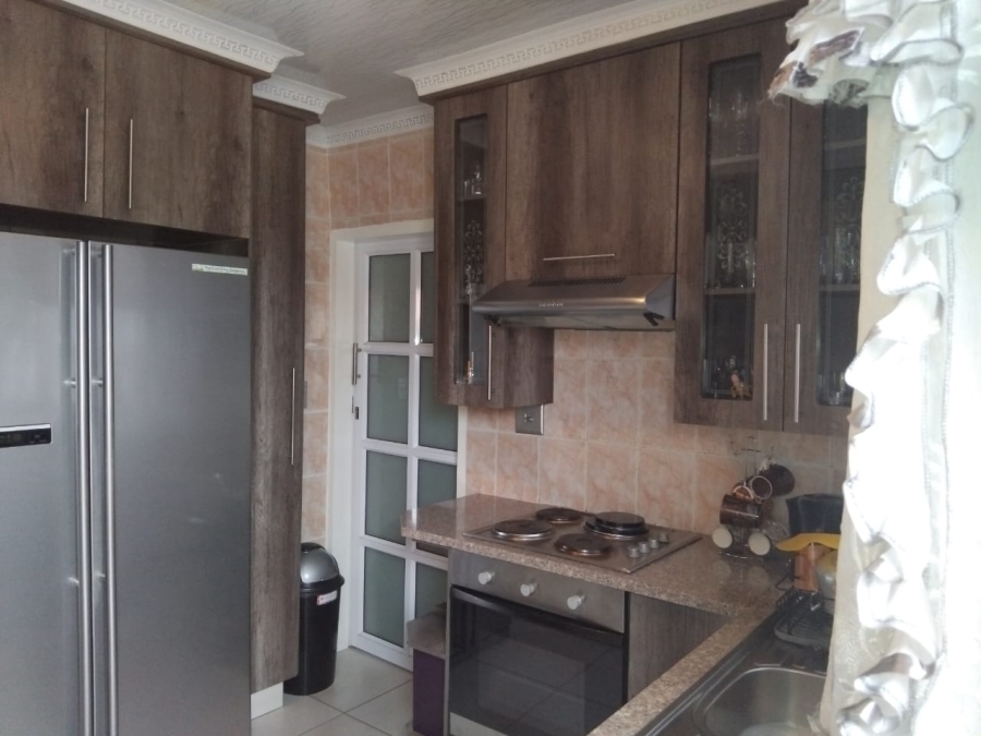 4 Bedroom Property for Sale in Motsu Gauteng