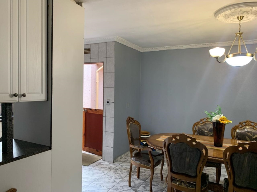 6 Bedroom Property for Sale in Hospital View Gauteng