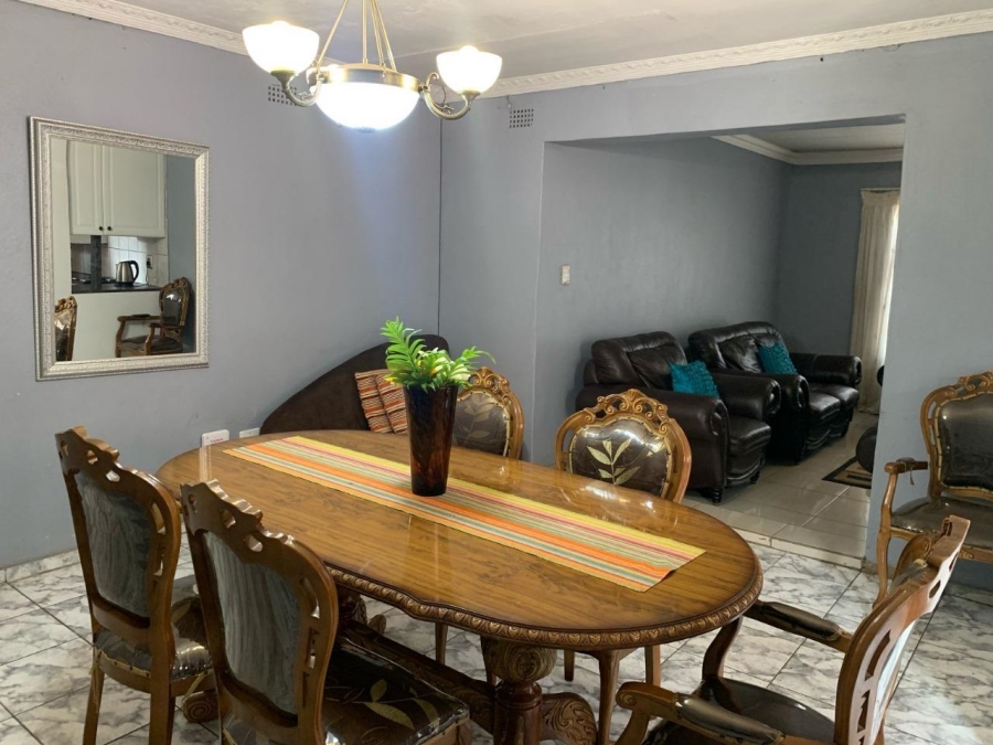 6 Bedroom Property for Sale in Hospital View Gauteng