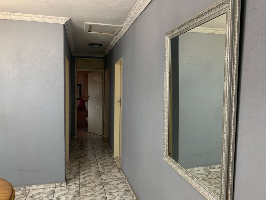 6 Bedroom Property for Sale in Hospital View Gauteng