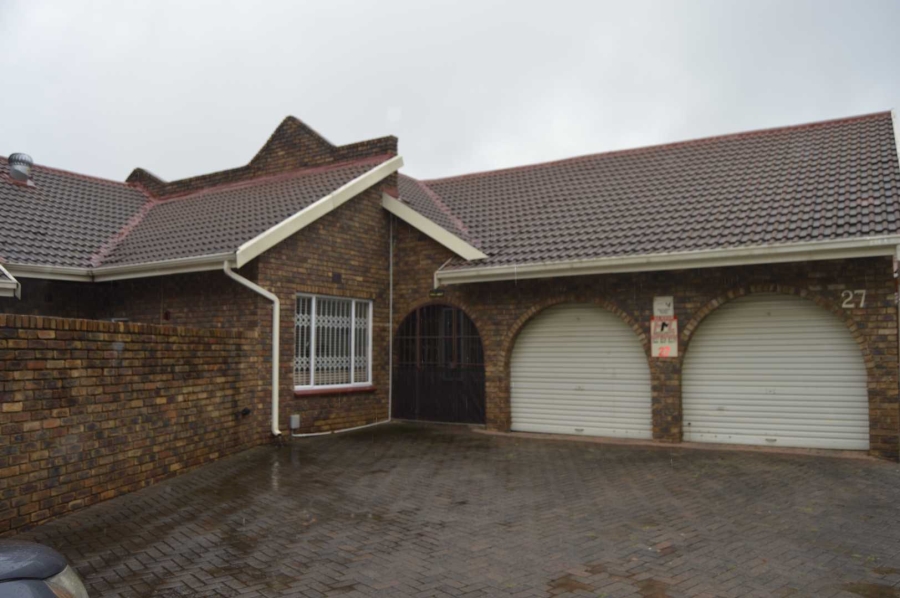 3 Bedroom Property for Sale in Birchleigh North Gauteng