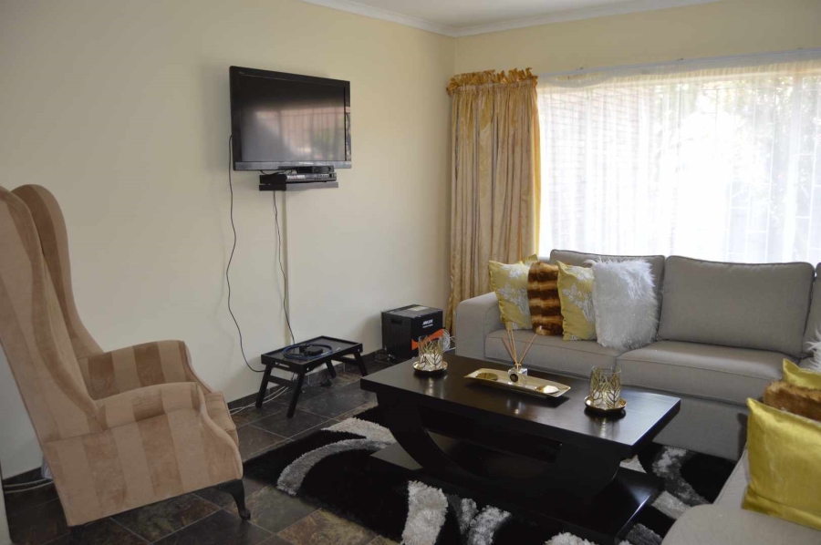 3 Bedroom Property for Sale in Birchleigh North Gauteng