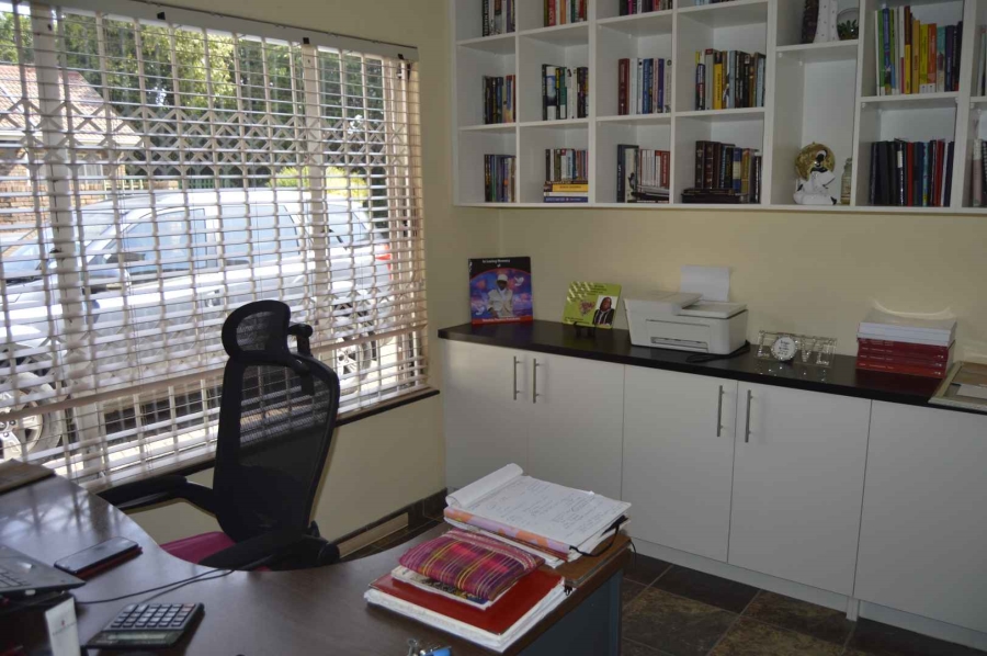 3 Bedroom Property for Sale in Birchleigh North Gauteng