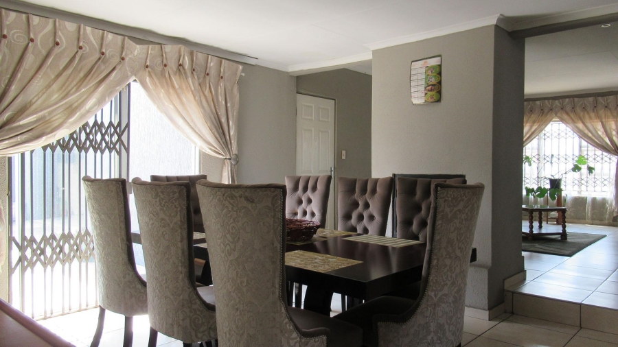 3 Bedroom Property for Sale in Alveda Park Gauteng