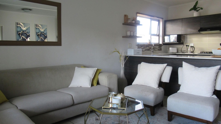 2 Bedroom Property for Sale in Oakdene Gauteng