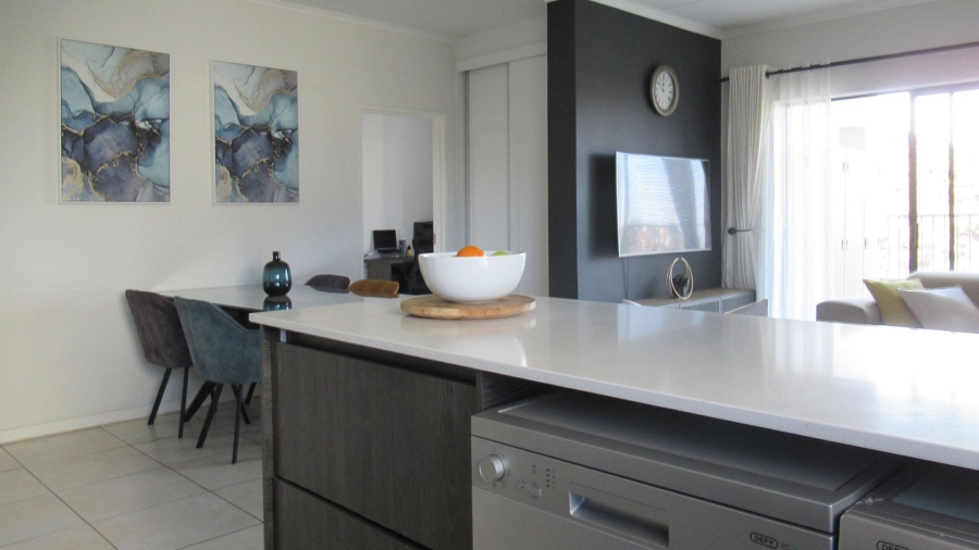2 Bedroom Property for Sale in Oakdene Gauteng