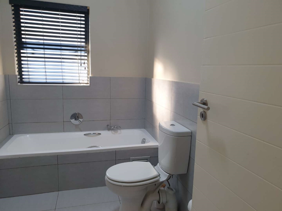 4 Bedroom Property for Sale in Eye of Africa Gauteng