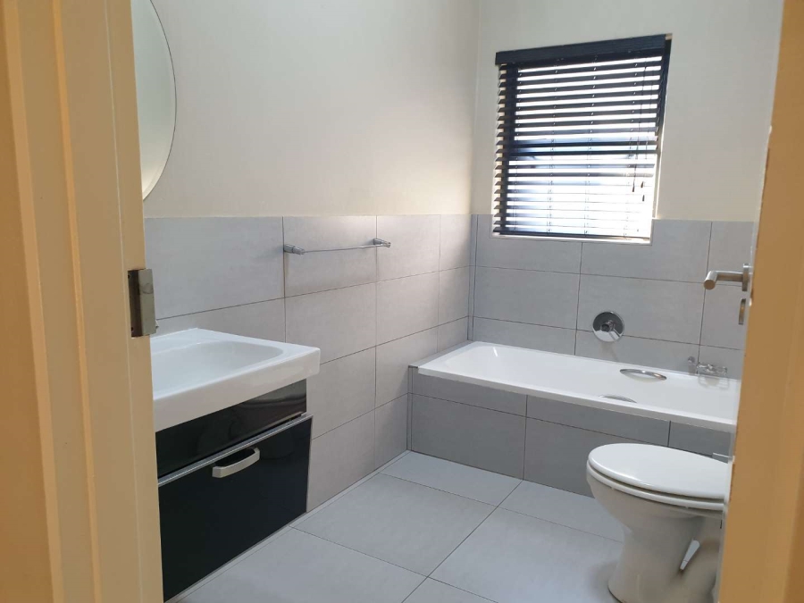 4 Bedroom Property for Sale in Eye of Africa Gauteng