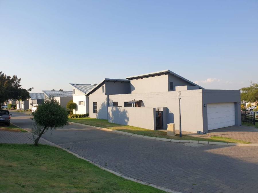 4 Bedroom Property for Sale in Eye of Africa Gauteng