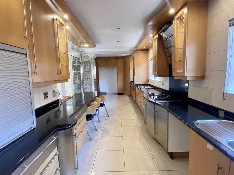 To Let 4 Bedroom Property for Rent in Lakefield Gauteng