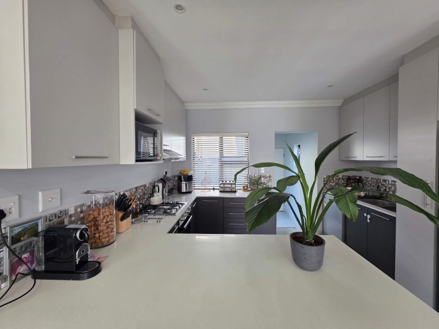 3 Bedroom Property for Sale in Country View Gauteng