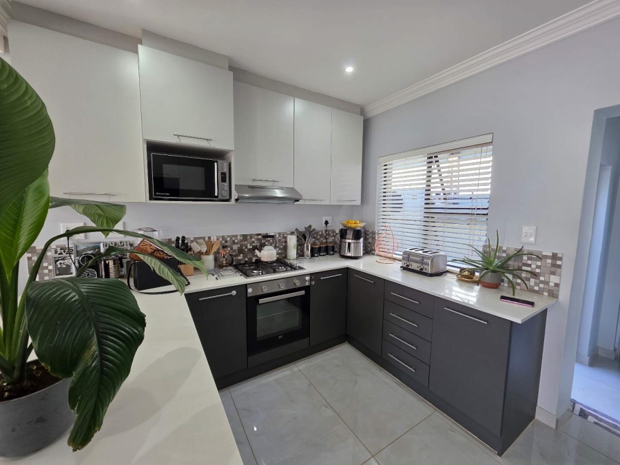 3 Bedroom Property for Sale in Country View Gauteng