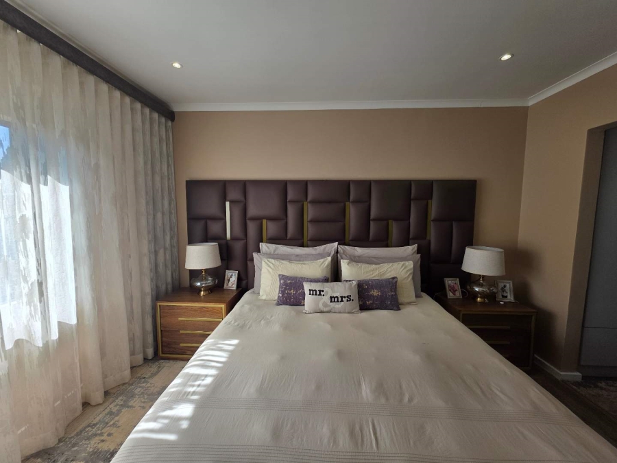 3 Bedroom Property for Sale in Country View Gauteng