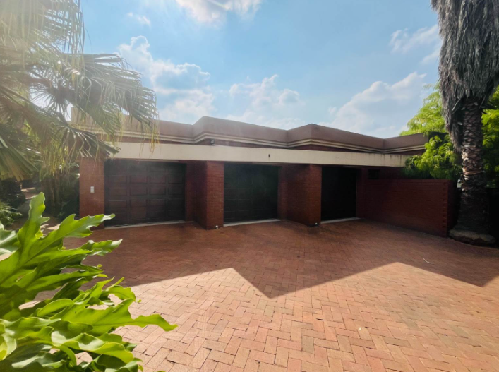 5 Bedroom Property for Sale in Meyersdal Gauteng