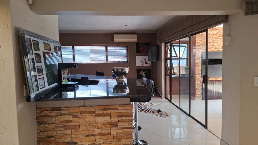 5 Bedroom Property for Sale in Meyersdal Gauteng