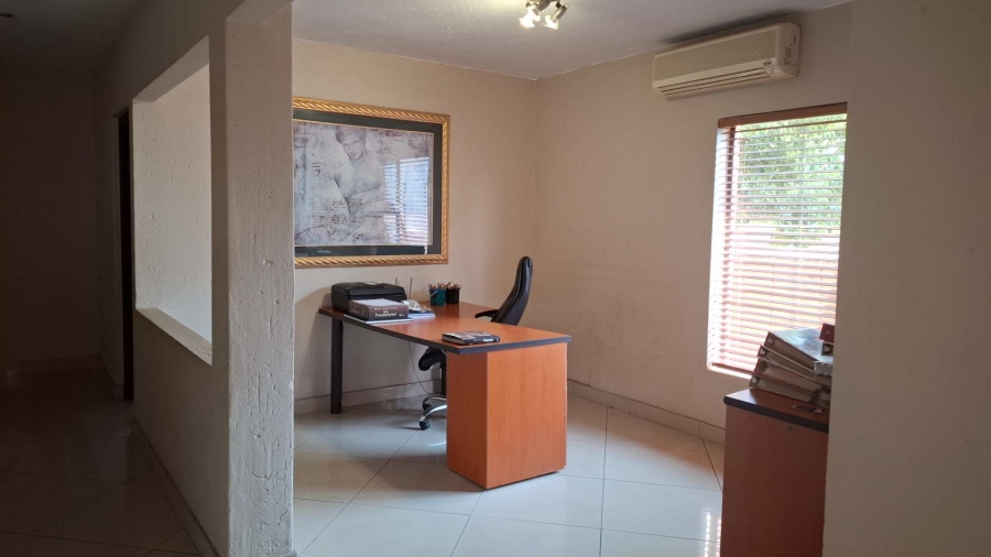 5 Bedroom Property for Sale in Meyersdal Gauteng