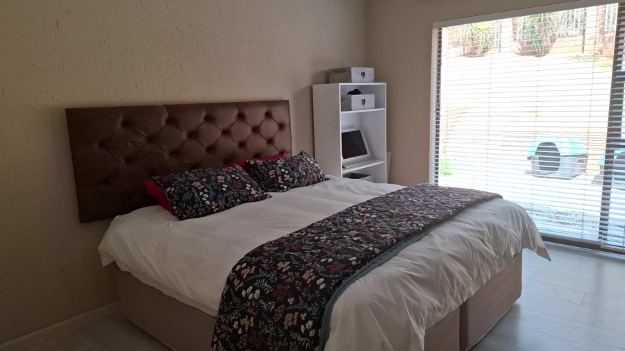 5 Bedroom Property for Sale in Meyersdal Gauteng