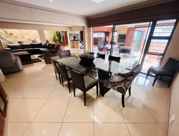 5 Bedroom Property for Sale in Meyersdal Gauteng