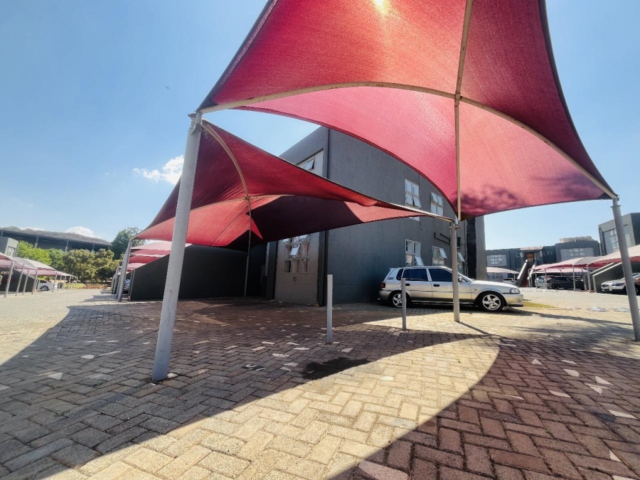 3 Bedroom Property for Sale in Mulbarton Gauteng