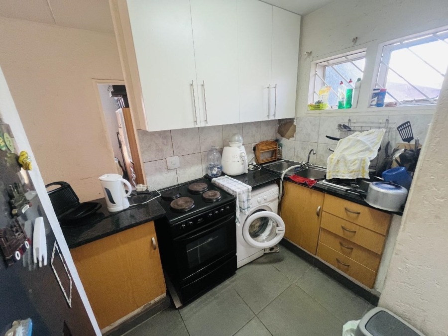 3 Bedroom Property for Sale in Mulbarton Gauteng