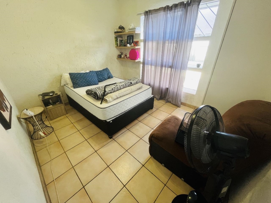 3 Bedroom Property for Sale in Mulbarton Gauteng