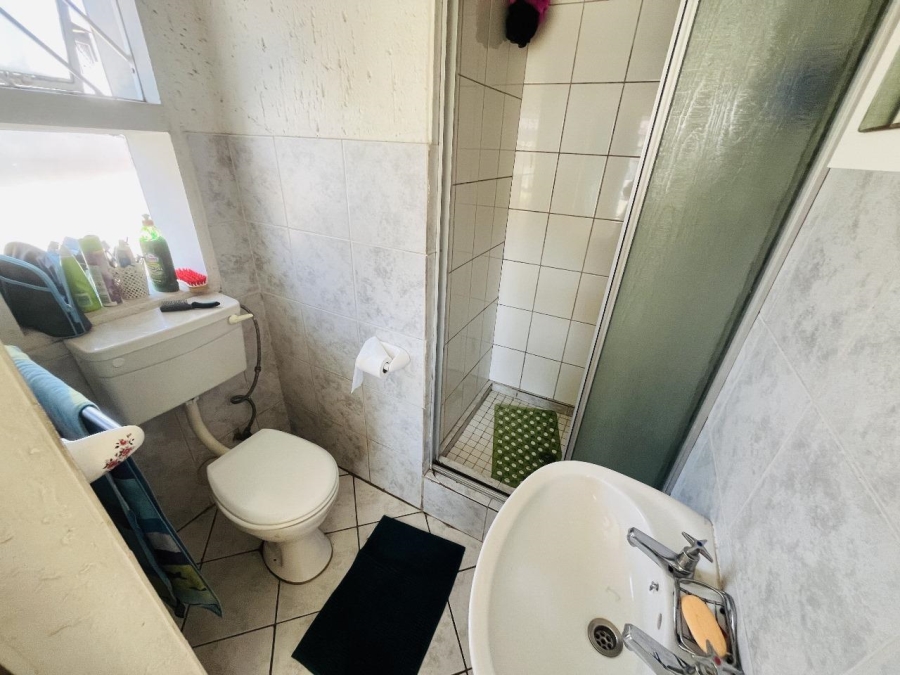 3 Bedroom Property for Sale in Mulbarton Gauteng