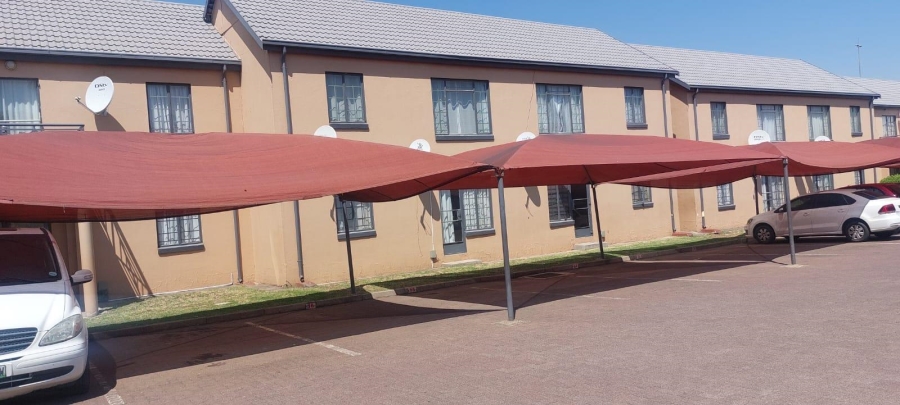 2 Bedroom Property for Sale in Albemarle Gauteng