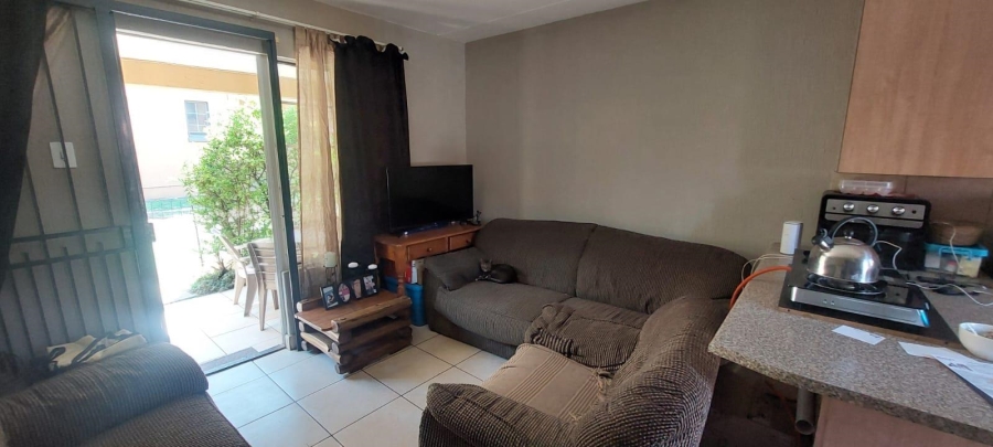 2 Bedroom Property for Sale in Albemarle Gauteng