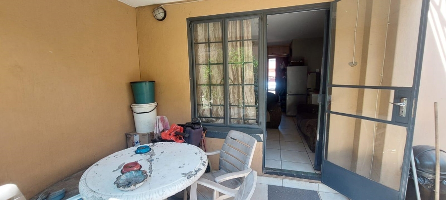 2 Bedroom Property for Sale in Albemarle Gauteng