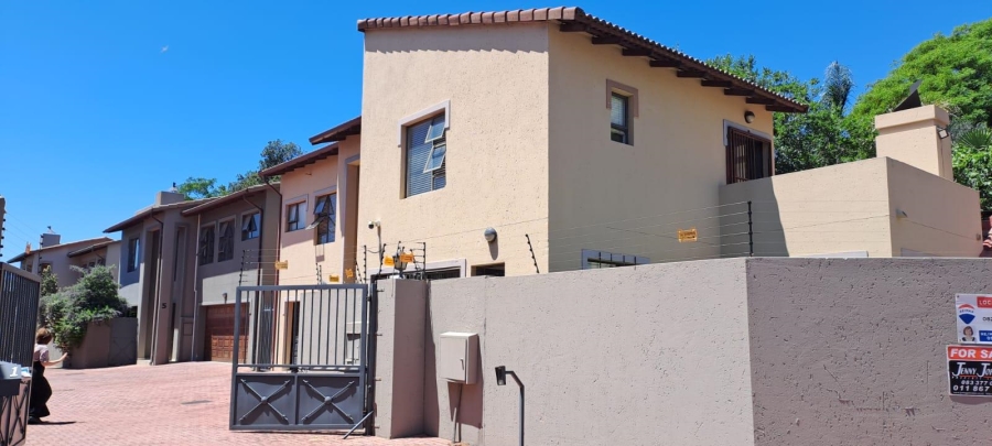 3 Bedroom Property for Sale in New Redruth Gauteng