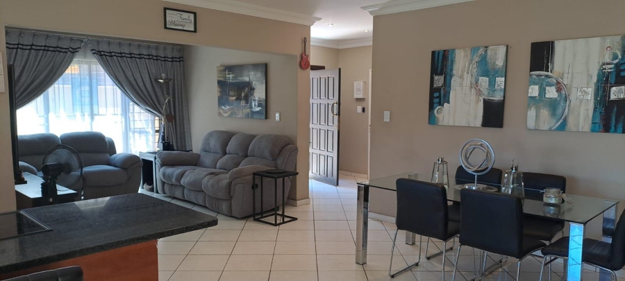 3 Bedroom Property for Sale in New Redruth Gauteng