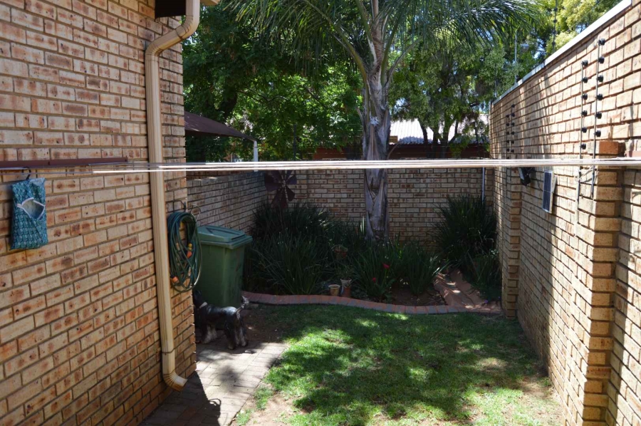 3 Bedroom Property for Sale in New Redruth Gauteng