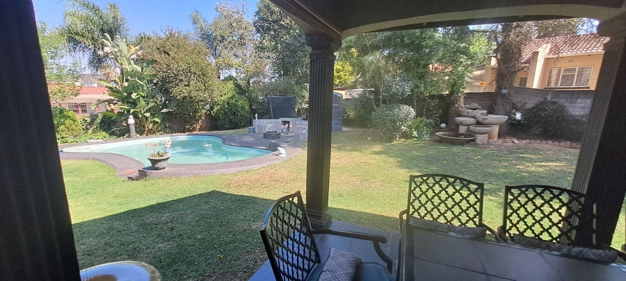 4 Bedroom Property for Sale in Mulbarton Gauteng