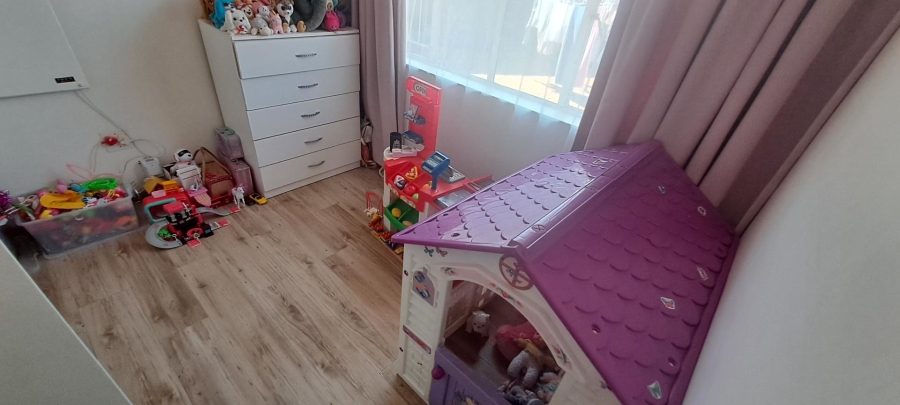 4 Bedroom Property for Sale in Mulbarton Gauteng