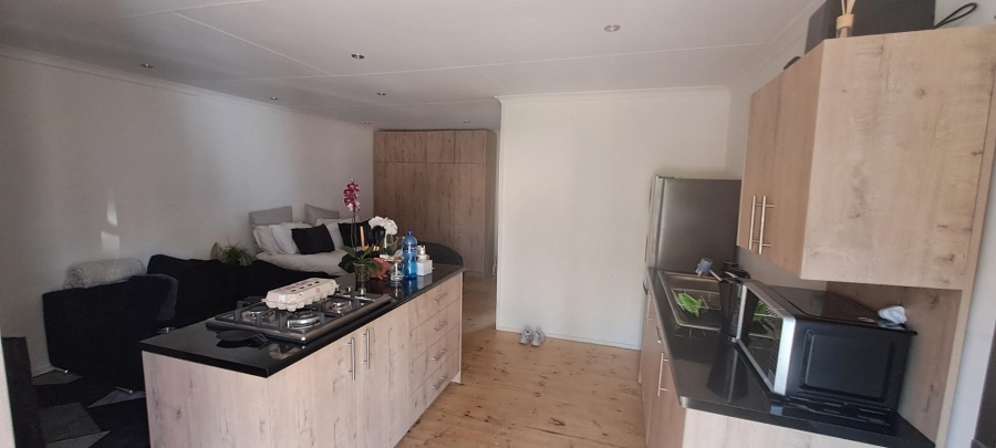 4 Bedroom Property for Sale in Mulbarton Gauteng