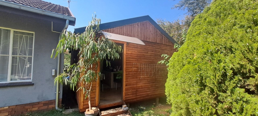 4 Bedroom Property for Sale in Mulbarton Gauteng