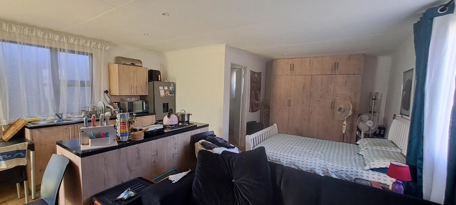 4 Bedroom Property for Sale in Mulbarton Gauteng