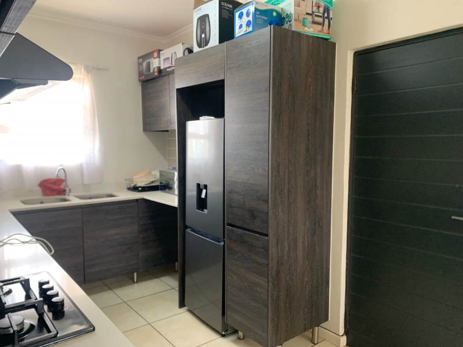 2 Bedroom Property for Sale in Oakdene Gauteng