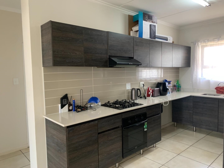 2 Bedroom Property for Sale in Oakdene Gauteng
