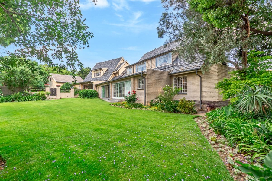 5 Bedroom Property for Sale in Radiokop Gauteng