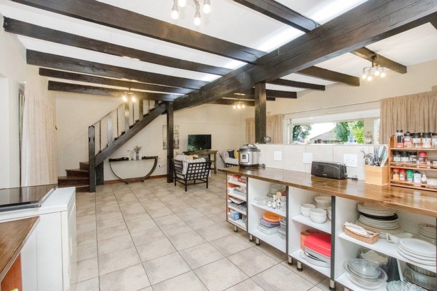 5 Bedroom Property for Sale in Radiokop Gauteng