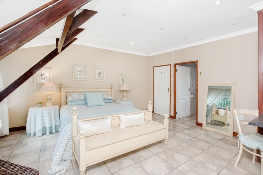 5 Bedroom Property for Sale in Radiokop Gauteng