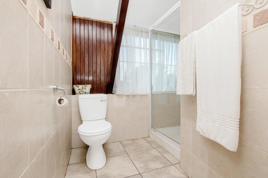 5 Bedroom Property for Sale in Radiokop Gauteng