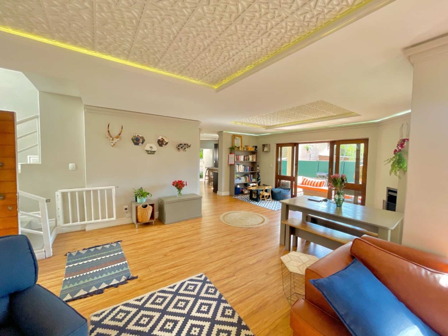 3 Bedroom Property for Sale in Woodhill Estate Gauteng