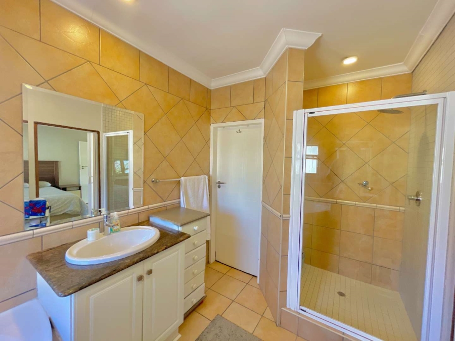 3 Bedroom Property for Sale in Woodhill Estate Gauteng