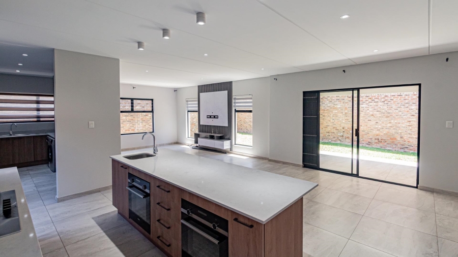 3 Bedroom Property for Sale in Carlswald Gauteng