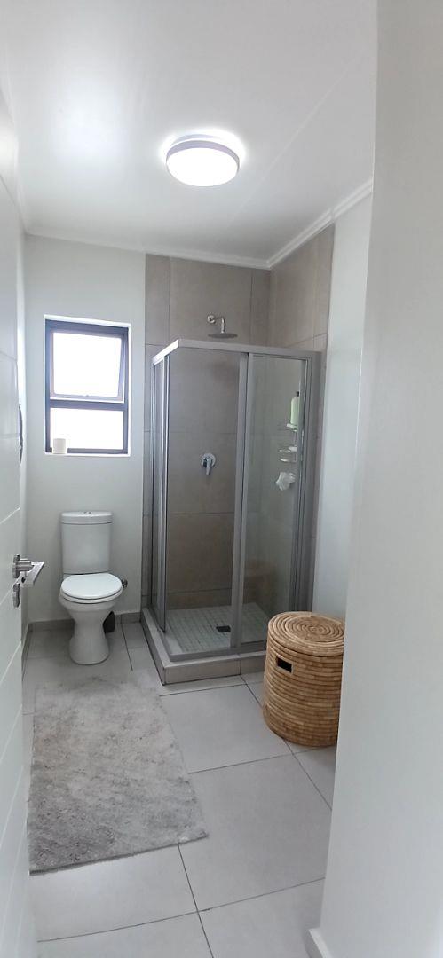 To Let 3 Bedroom Property for Rent in Broadacres Gauteng