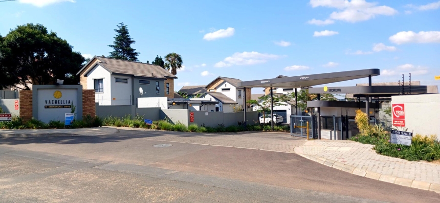 To Let 3 Bedroom Property for Rent in Broadacres Gauteng
