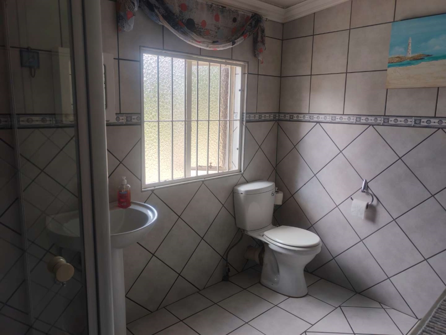 4 Bedroom Property for Sale in Hennopspark Gauteng
