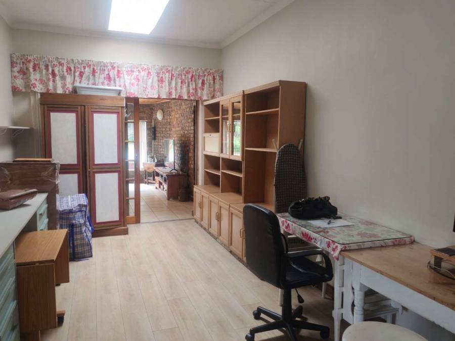 4 Bedroom Property for Sale in Hennopspark Gauteng